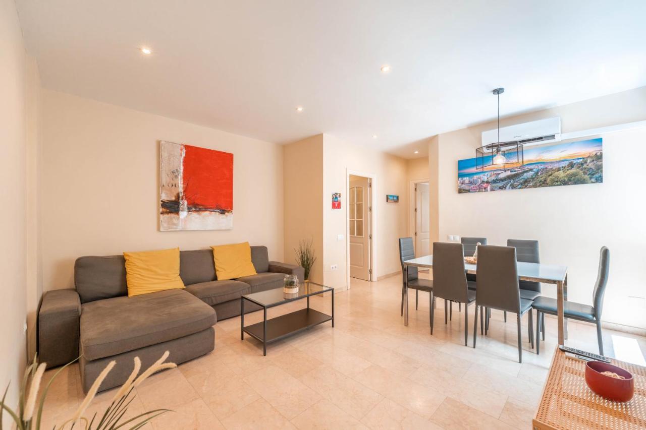 Gran Apartamento De 3 Habitaciones Junto A La Catedral Malaga Exterior photo