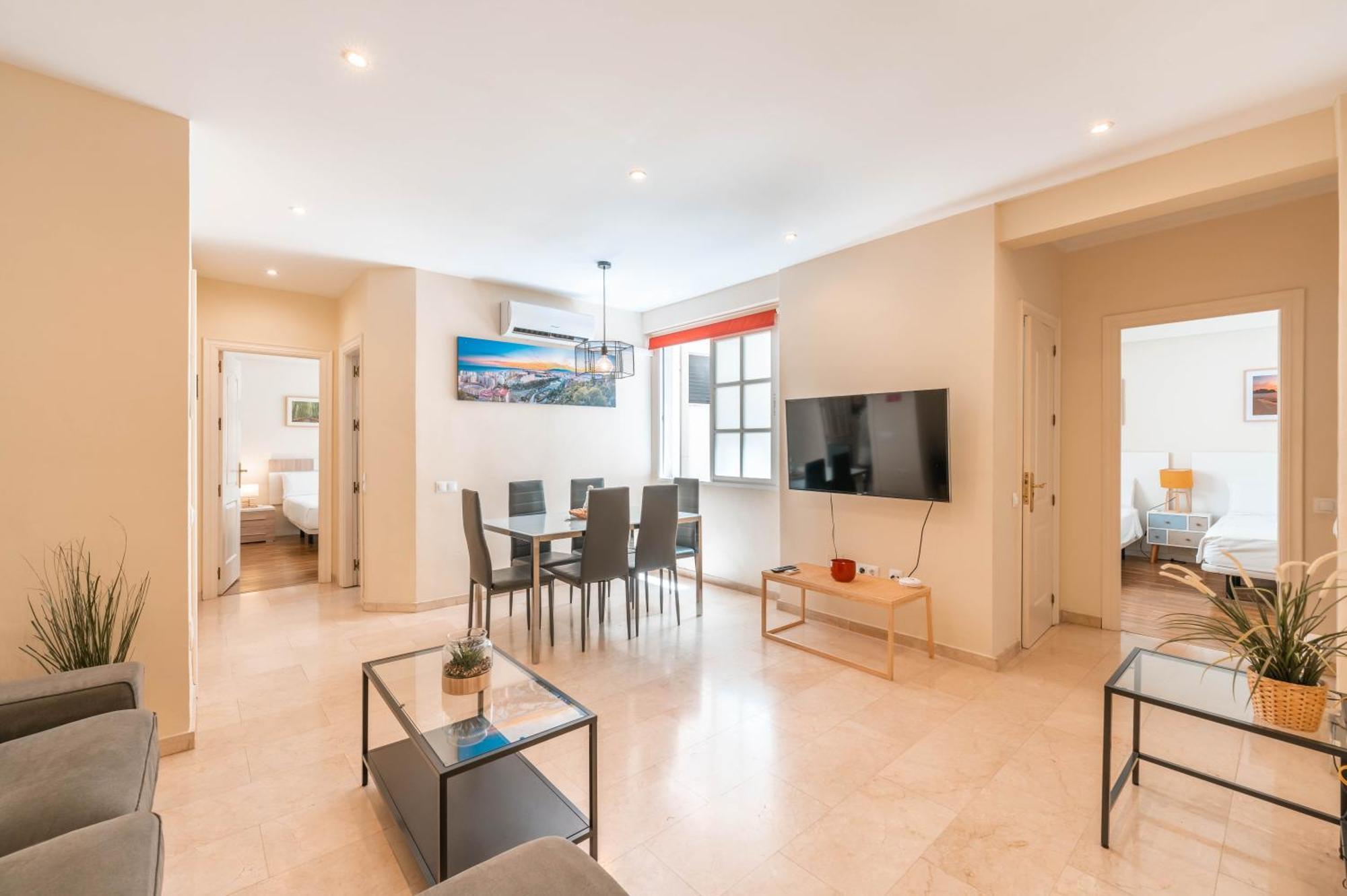 Gran Apartamento De 3 Habitaciones Junto A La Catedral Malaga Exterior photo